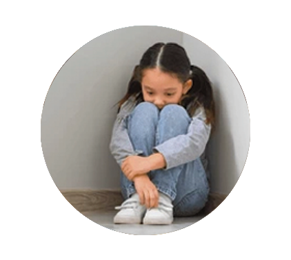 Niña con problemas de conducta, habilidades sociales y académicas